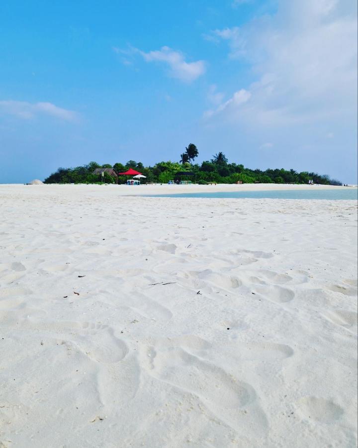 Bird Beak Beach Hotel Omadhoo Екстериор снимка